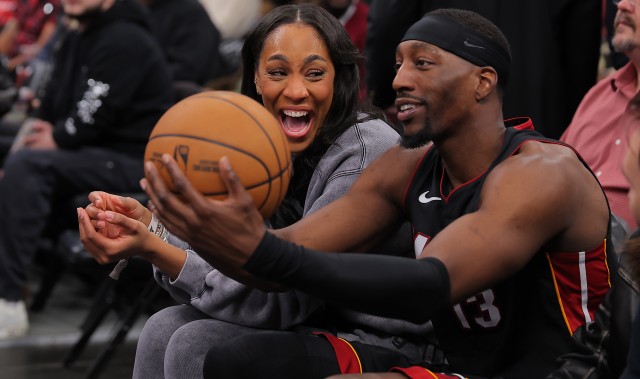 kaiyun-最强情侣！阿德巴约单场83分历史第二 阿贾53分WNBA单场纪录