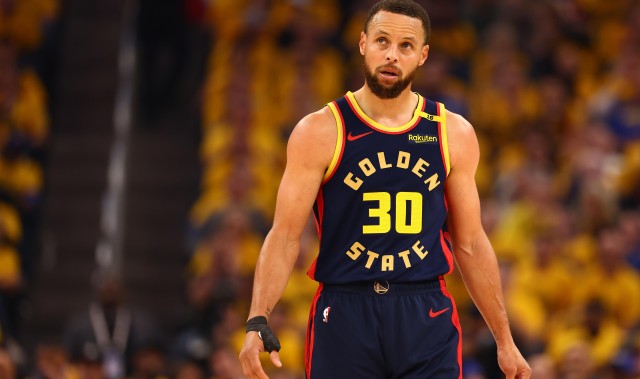 库里再谈73胜丢冠：没有那么多假如&amp;amp;会把自己逼疯的 我坦然接受