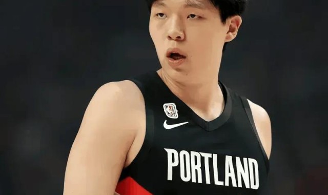 开云-杨瀚森G联赛19分！7天6赛疲惫感拉满！护框+力量蜕变，目标成大洛